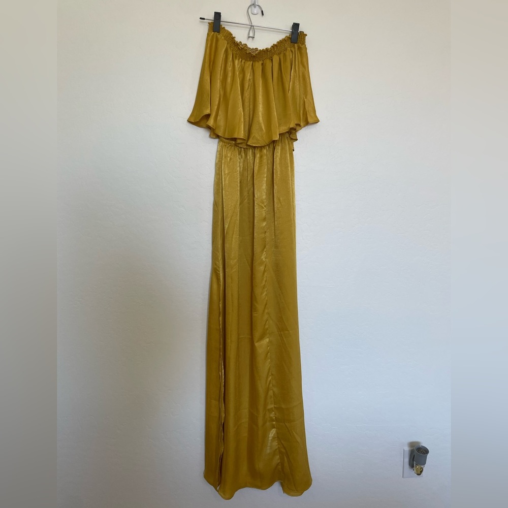 Small Show Me Your MuMu gold dress